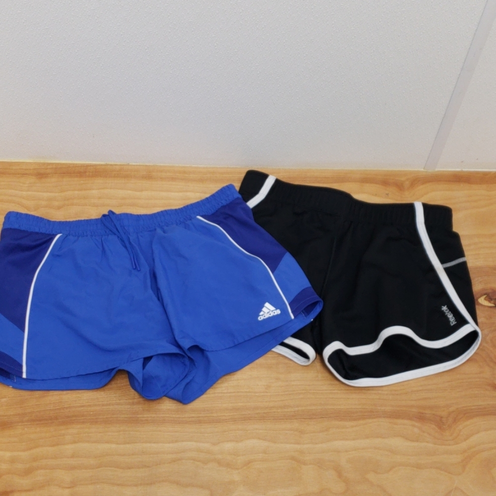 ❤ADIDAS AND REEBOK WOMENS SHORTS/ACTIVEWEAR, med - Picture 1 of 4